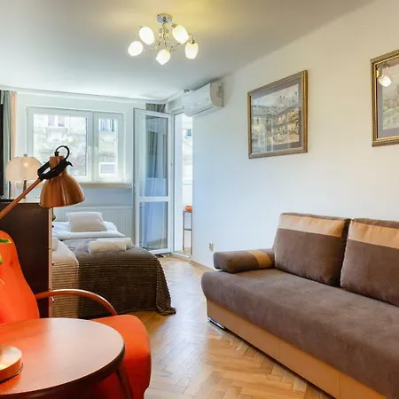 Traditional Starowislna Street Apartment Krakow